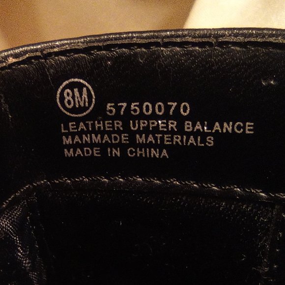 Prices are dropping ↘️ like the temperature! Boots by Nicole Miller size 8 - Picture 9 of 9